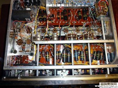 经典再现 麦景图MCINTOSH C20古董胆前级的传奇魅力